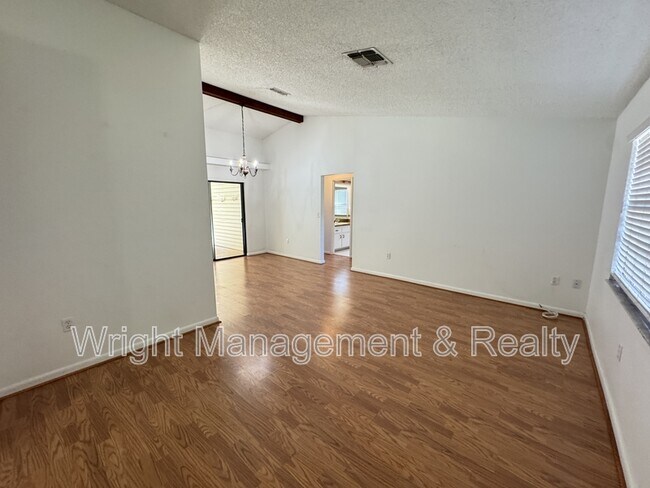Building Photo - 7908 Knight Dr
