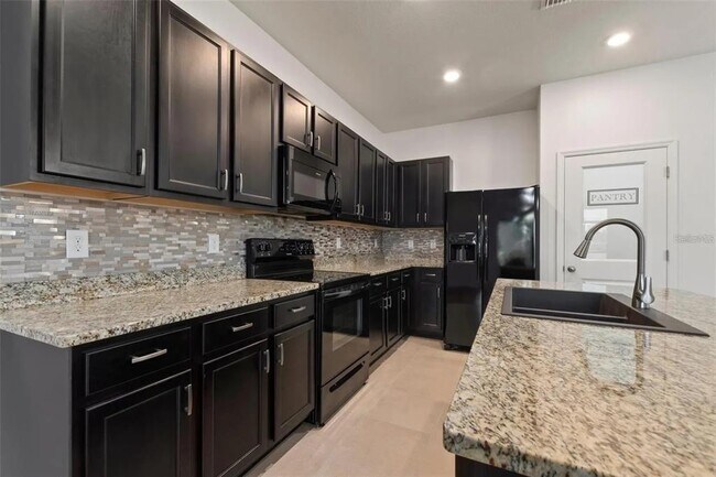 Building Photo - 2879 Suncoast Blend Dr