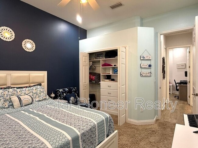 Building Photo - 14620 Chatsworth Manor Cir