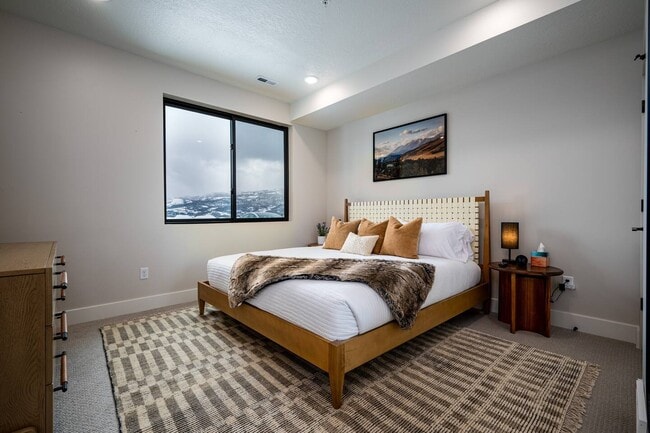 Building Photo - 3884 N 4975 E