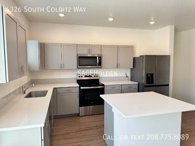 Building Photo - 4326 S Colditz Wy