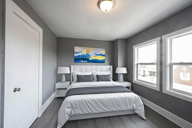 Building Photo - 24 N Euclid Ave