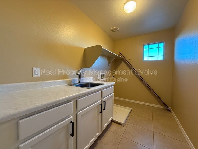 Building Photo - 42239 N Wollemi St