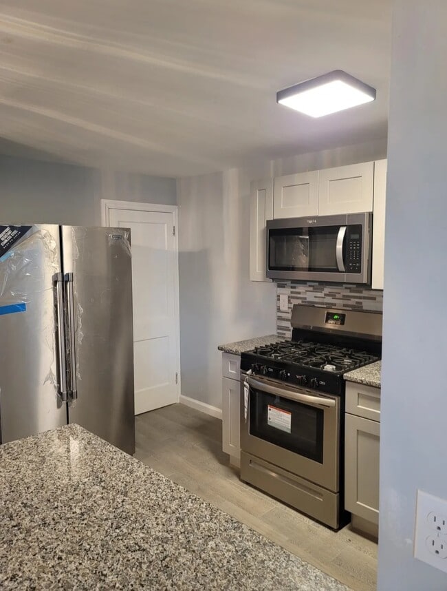 Building Photo - 1205 Eddystone Ave