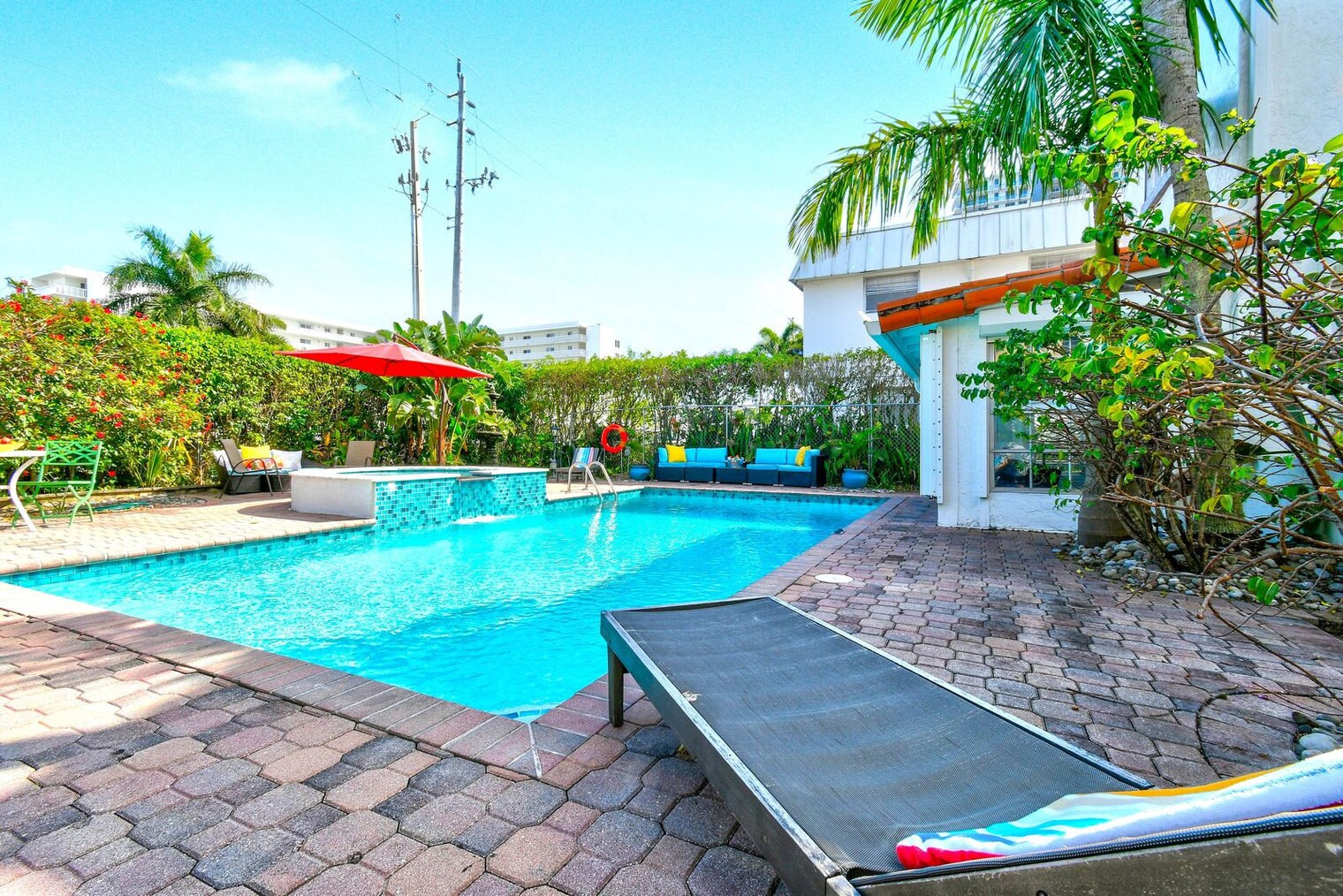 Building Photo - 414 Lake Shore Dr