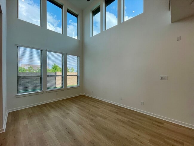 Building Photo - 16518 Amber Patina Ln