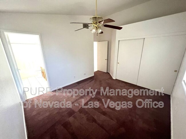 Building Photo - 5716 Grand Entries Dr