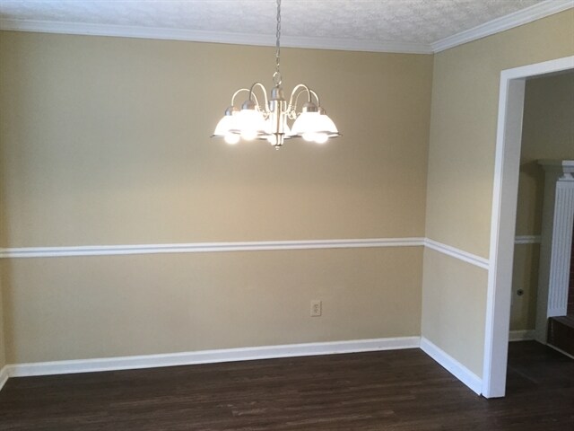 Building Photo - 570 Swan Creek Court