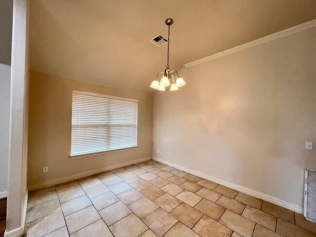Building Photo - 1604 Dorothy Dr
