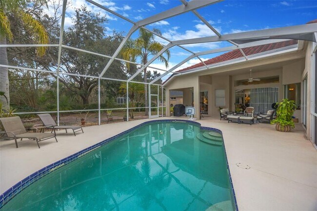 Building Photo - 6120 Chene Ct