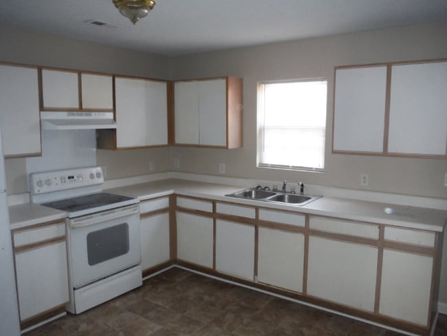 Building Photo - 3194 Charlie Williams Rd