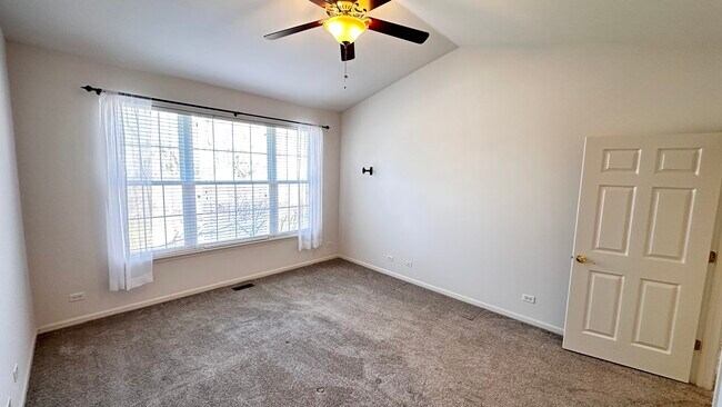 Building Photo - 1535 Reserve Ln