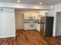 Building Photo - 21 Roberts St