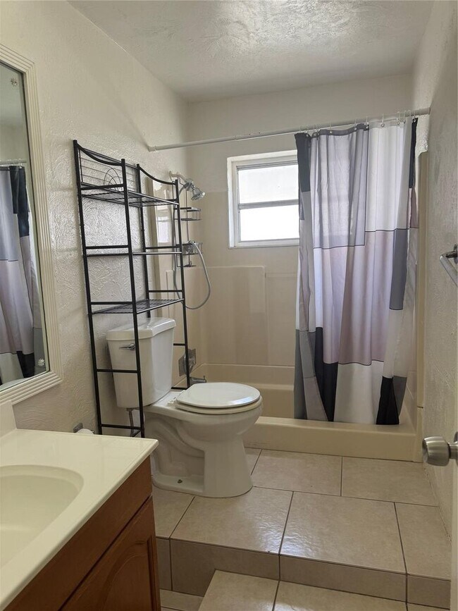 Building Photo - 9651 Sunset Strip