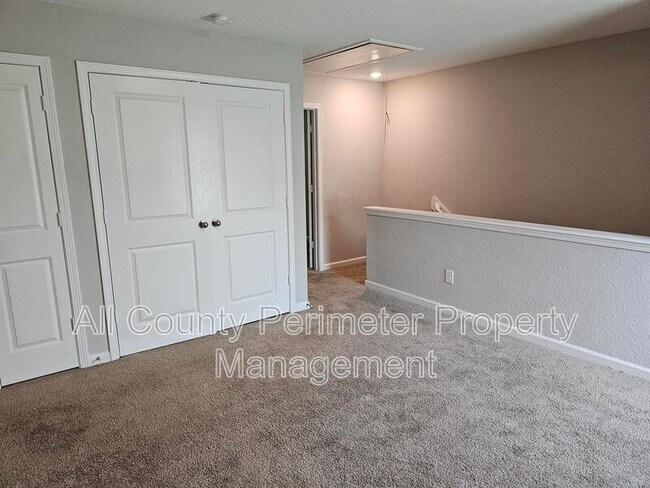 Building Photo - 303 Augusta Woods Dr