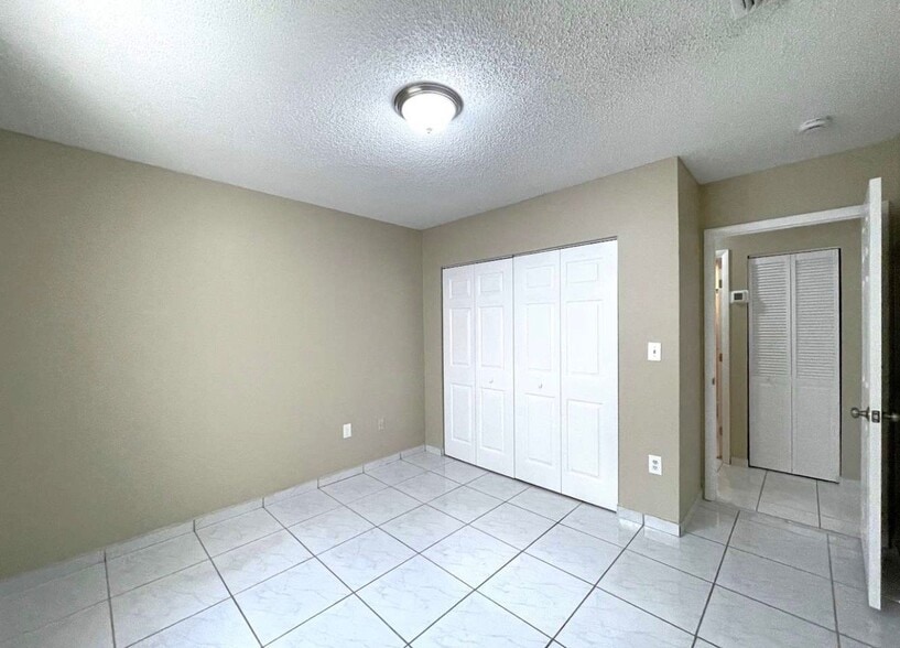 Building Photo - 14272 SW 52nd St