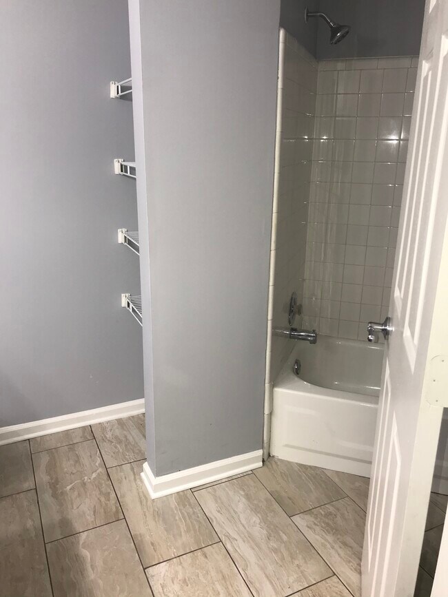 Building Photo - 712 Ridge Creek Dr