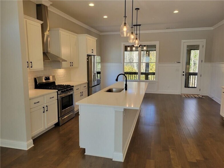 Building Photo - 222 Napa