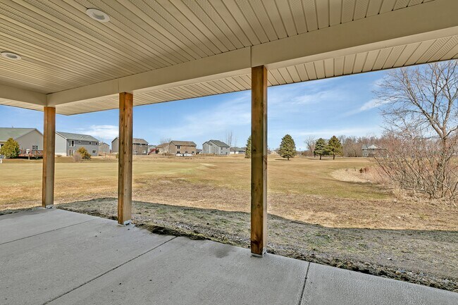 Building Photo - 980 Acacia Dr