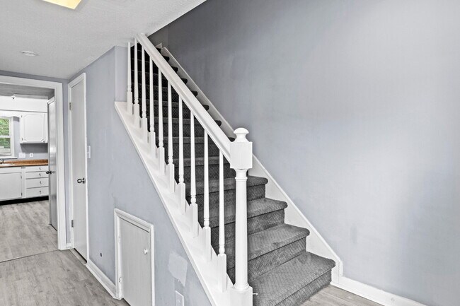 Building Photo - 4769 Champion Ct