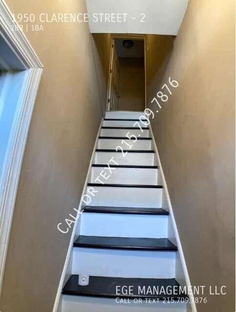 Building Photo - 1950 Clarence St