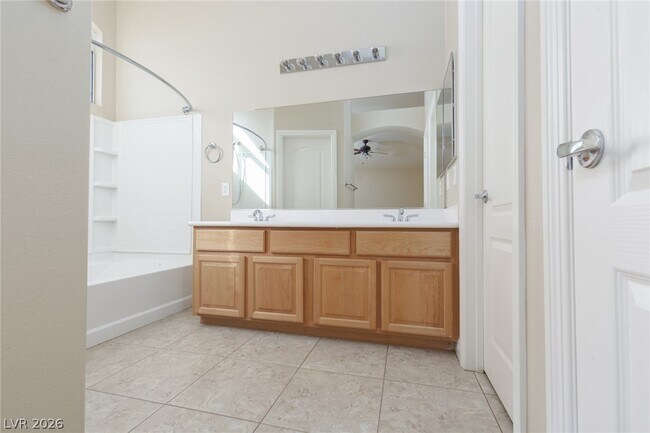 Building Photo - 6624 Lavender Lilly Ln