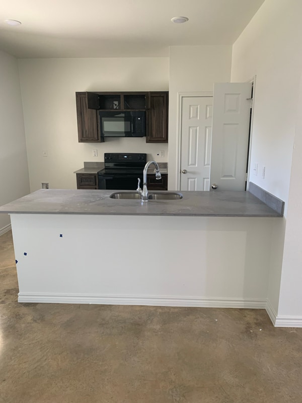 Building Photo - 113 Petsick Ln