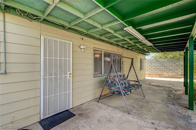 Building Photo - 6208 Casada Way