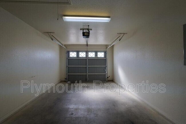 Building Photo - 1809 N W S Young Dr