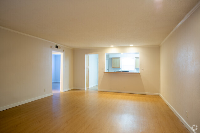 3BR, 2BA -1287SF - Abbey Road