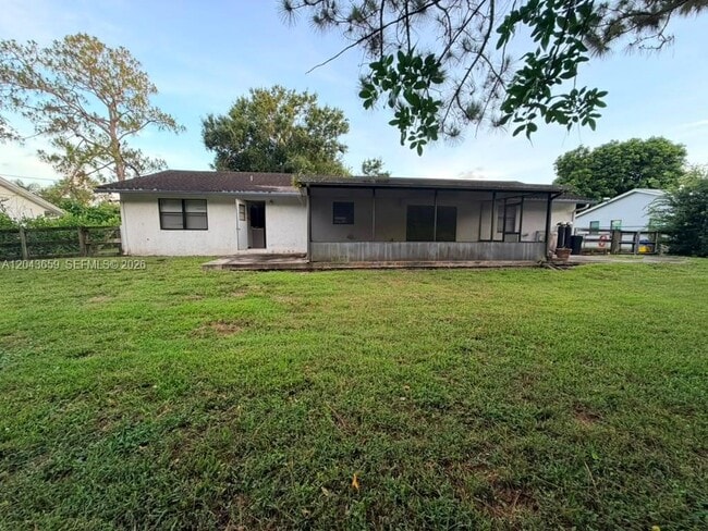 Building Photo - 14661 Flamingo Rd