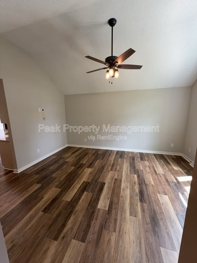 Building Photo - 11548 New Forest Trail