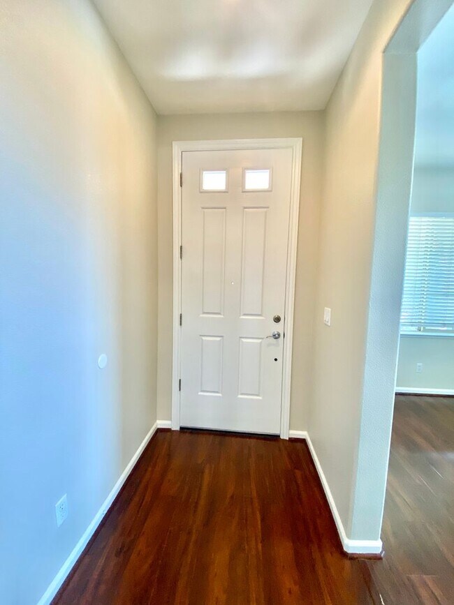 Building Photo - 3600 Silverwood Rd
