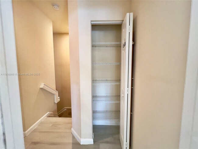 Building Photo - 11501 NW 89th St