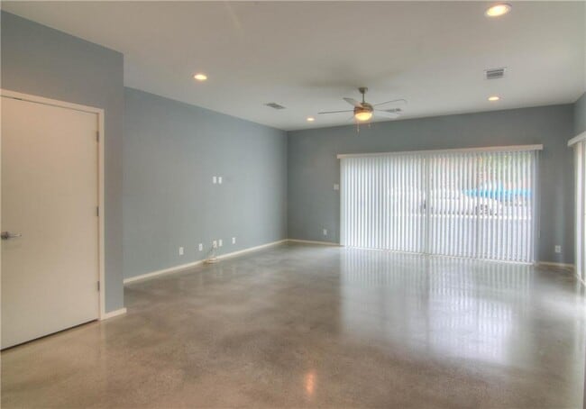 Building Photo - 4527 Depew Ave