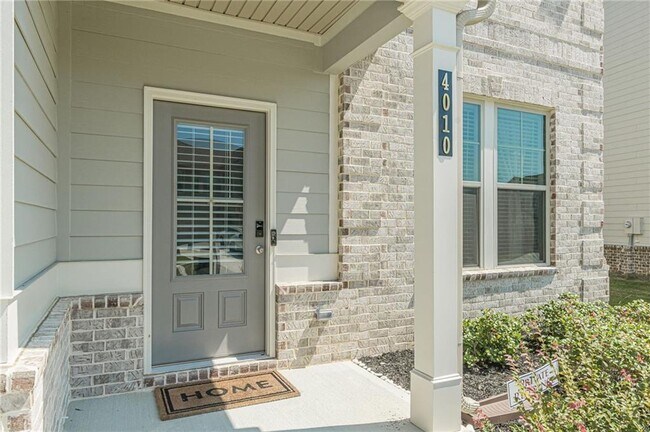 Building Photo - 4010 Diane Ln