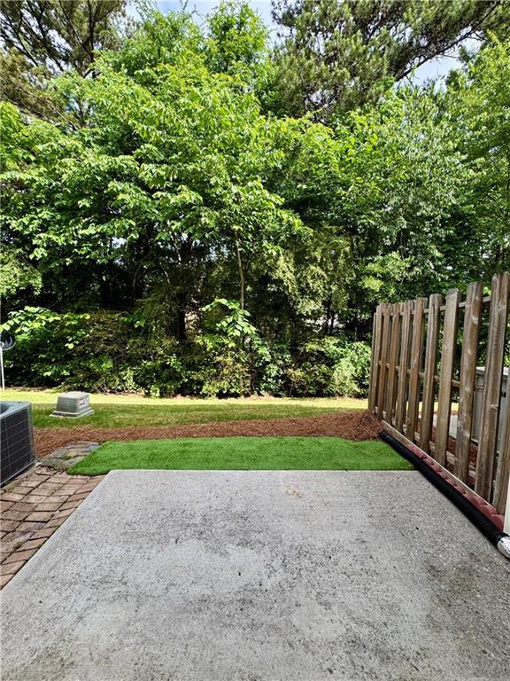 Building Photo - 673 Kenridge Dr