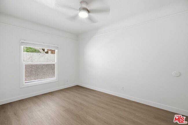 Building Photo - 1536 Lemoyne St