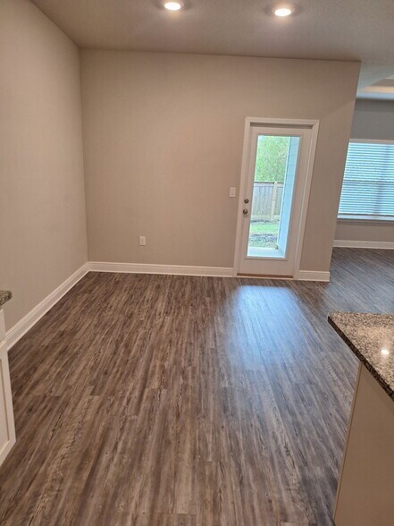 Building Photo - 256 Villa Bay Dr