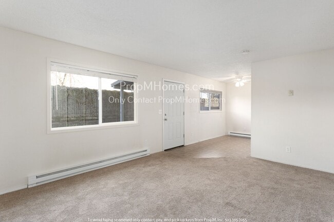 Building Photo - 3510 SE 61st Ave