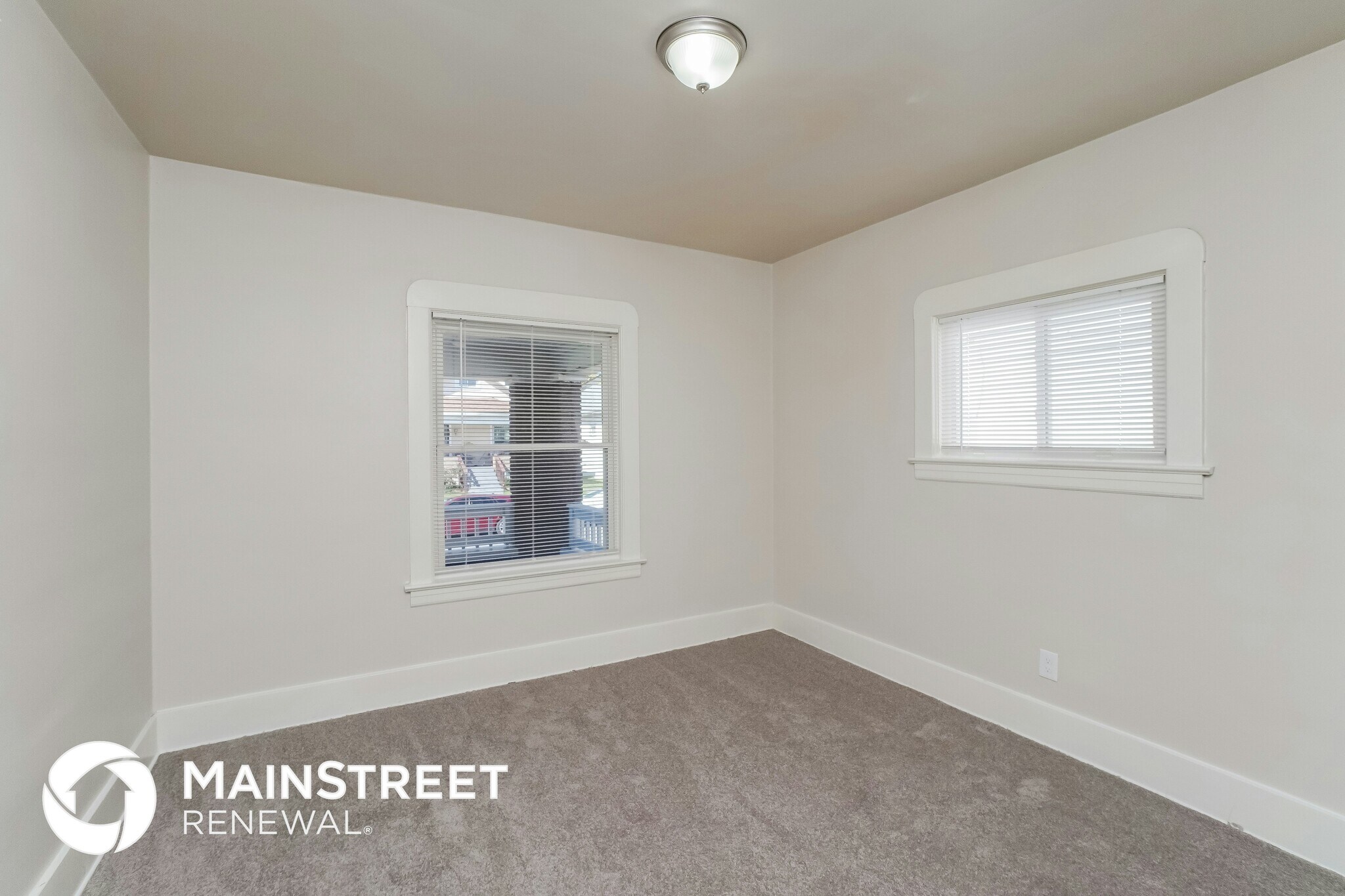 Building Photo - 211 N 32nd St
