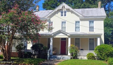 Building Photo - 501 N Road St