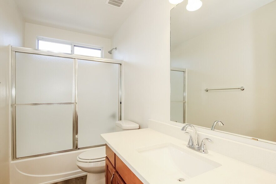 Building Photo - 34929 N 30th Dr