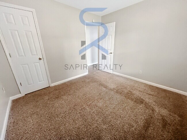 Building Photo - Move in before October 15th and get $100 O...