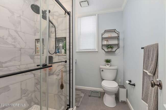 Building Photo - 353 Main St