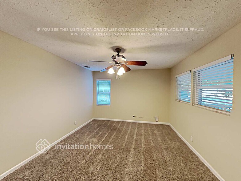 Building Photo - 1711 Donna Lynn Dr