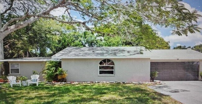 Building Photo - 1001 71st St NW