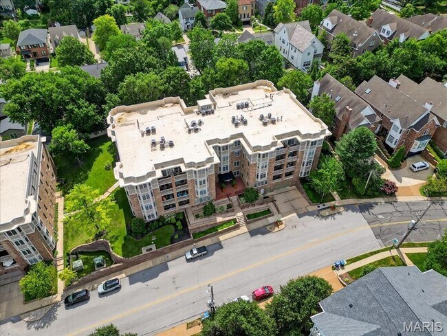 Building Photo - 500 North and South Rd