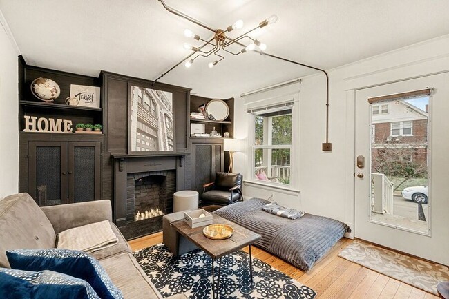 Building Photo - 3639 Columbus Ave