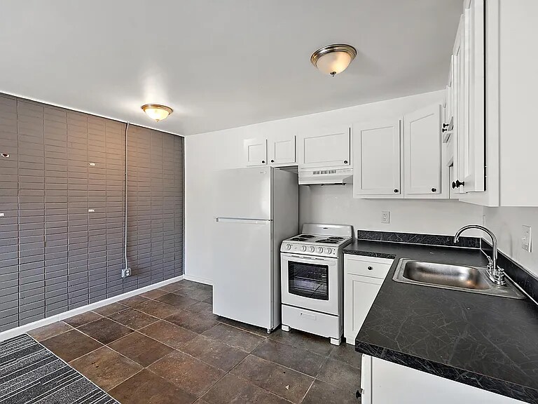 Building Photo - 25911 Michigan Ave